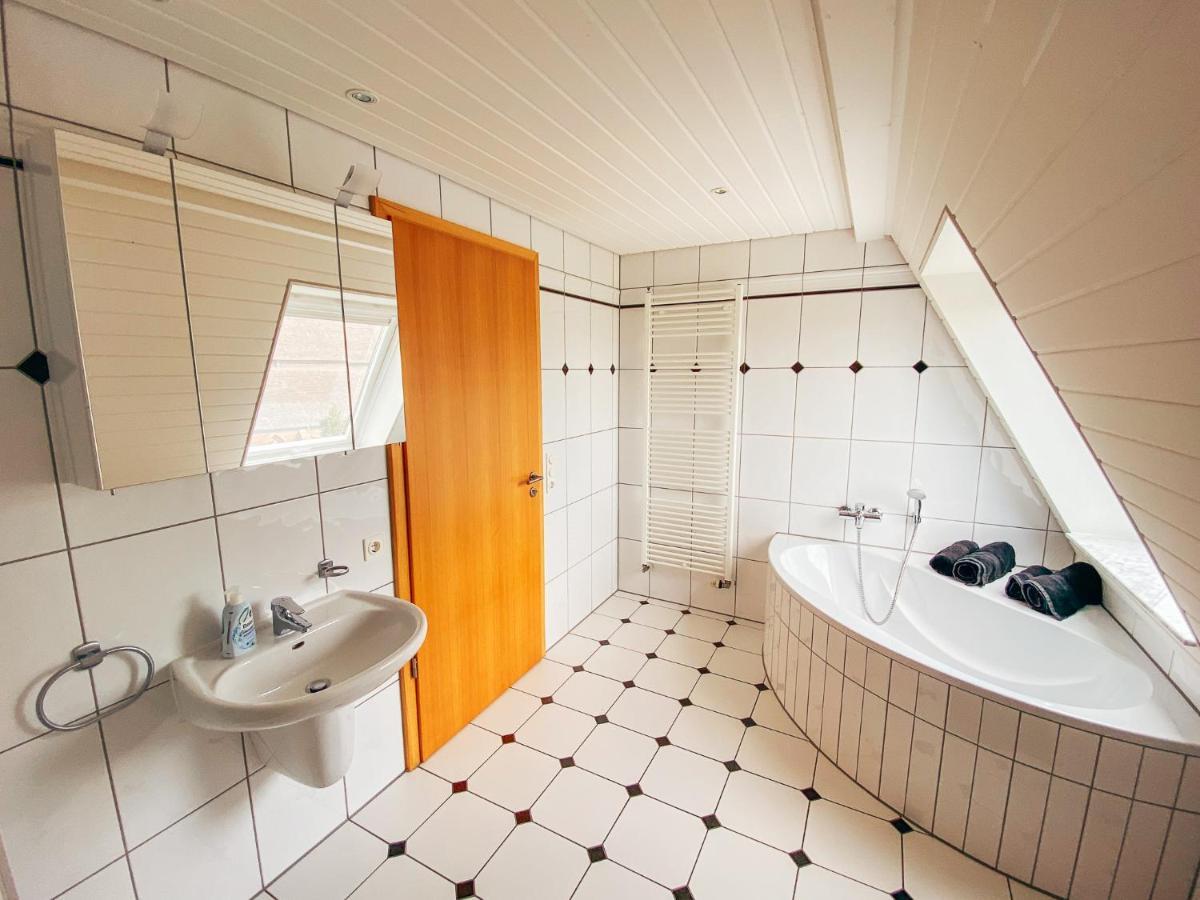 Rheinloft 3 - Grosse Giebelwohnung Mit Dachterrassen An Der Rheinpromenade Emmerich Exterior foto