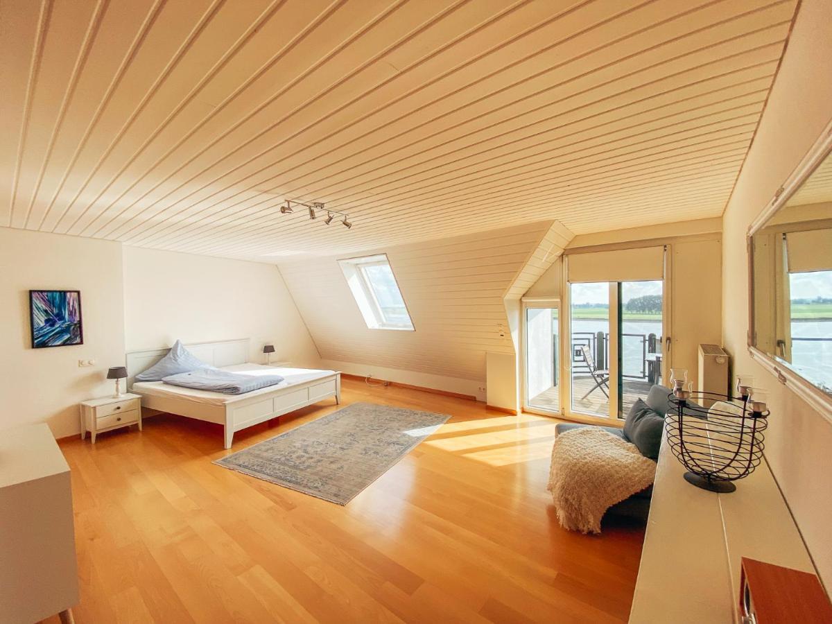 Rheinloft 3 - Grosse Giebelwohnung Mit Dachterrassen An Der Rheinpromenade Emmerich Exterior foto